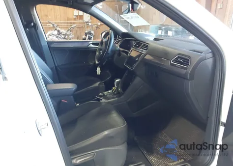 2022 Volkswagen Tiguan 2.0T Se R-Line Black из США, поврежденный, VIN 3VV8B7AX1NM032107